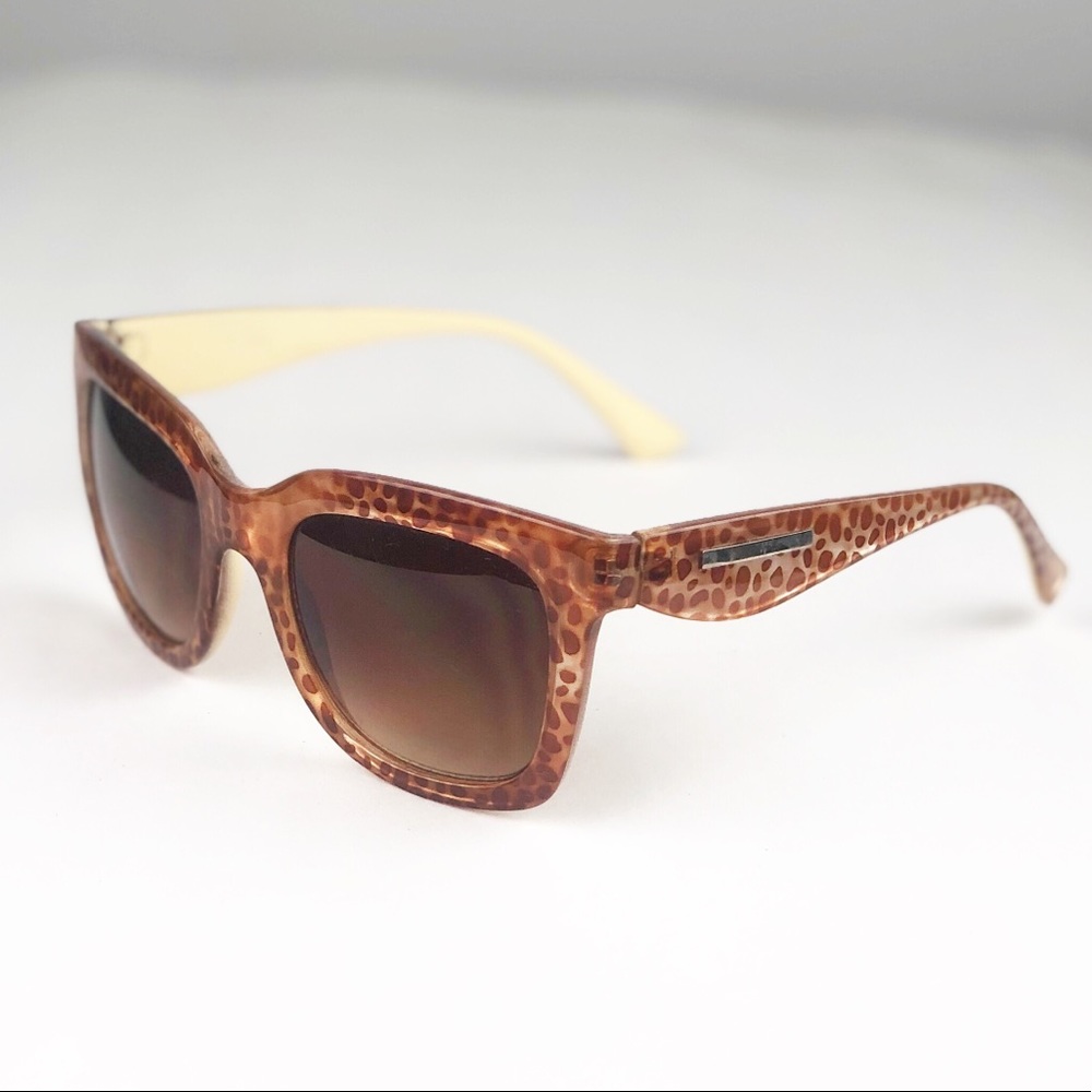 LRI Metropolitan Retro Oversized Square Sunglasses